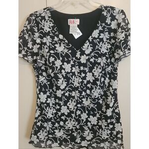 F84 Black & White R&K Originals V-Neck Flutter Sleeve Flowy Blouse-Sheer Lined